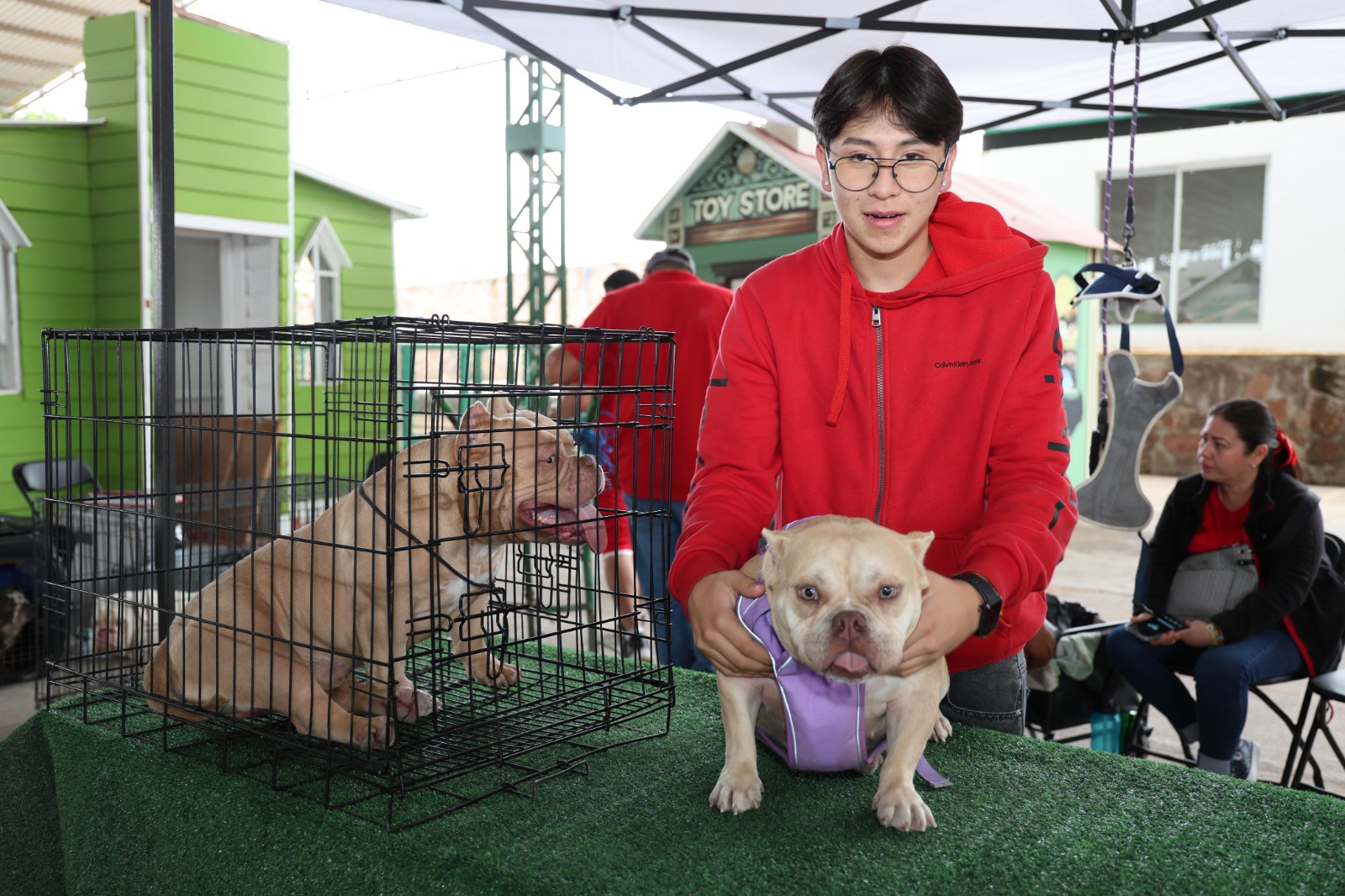 EXPOSICIÓN CANINA Y EXHIBICIÓN DE AUTOS DIERON VIDA A LA FENAPO EL FIN DE SEMANA