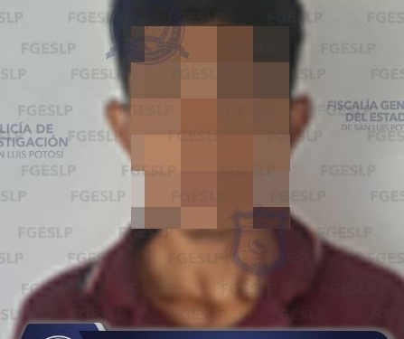 *POLICÍA DE FISCALÍA DE SLP DETIENE A INDIVIDUO POR PROBABLE DELITO CONTRA LA SALUD EN EL NARANJO*