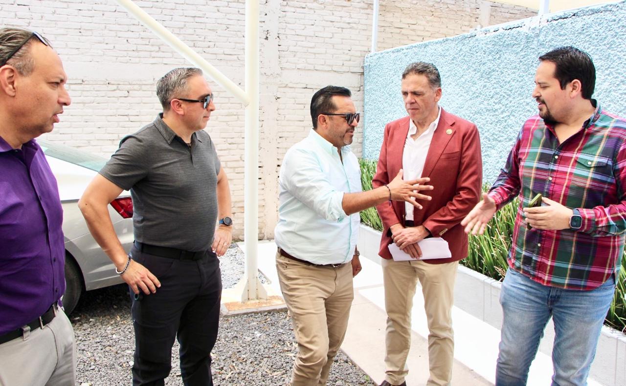 ESTADO E IP SUMAN ESFUERZOS PARA REHABILITAR EJES DE LA ZONA INDUSTRIAL