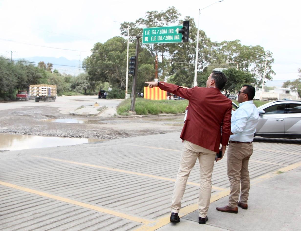 ESTADO E IP SUMAN ESFUERZOS PARA REHABILITAR EJES DE LA ZONA INDUSTRIAL