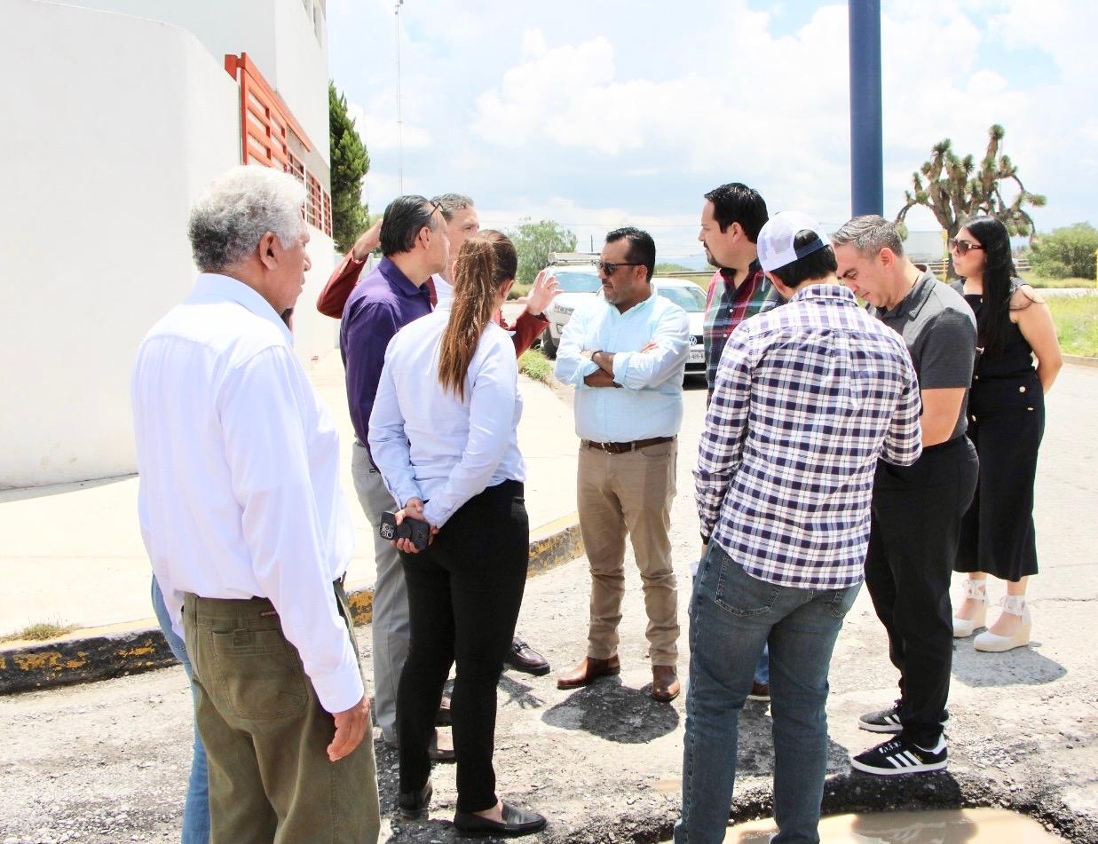 ESTADO E IP SUMAN ESFUERZOS PARA REHABILITAR EJES DE LA ZONA INDUSTRIAL
