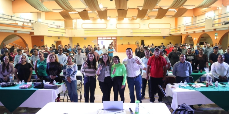 TRANSPORTISTAS DE POZOS RECIBEN CAPACITACIÓN SIN LÍMITES