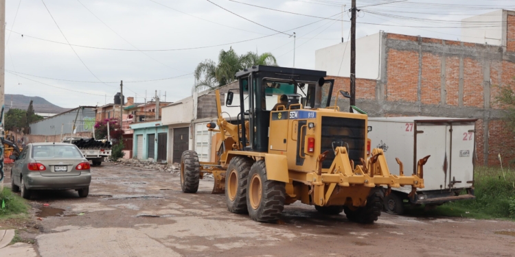 AVANZA REHABILITACIÓN DE CALLES EN COLONIAS SATÉLITE Y TEPEYAC