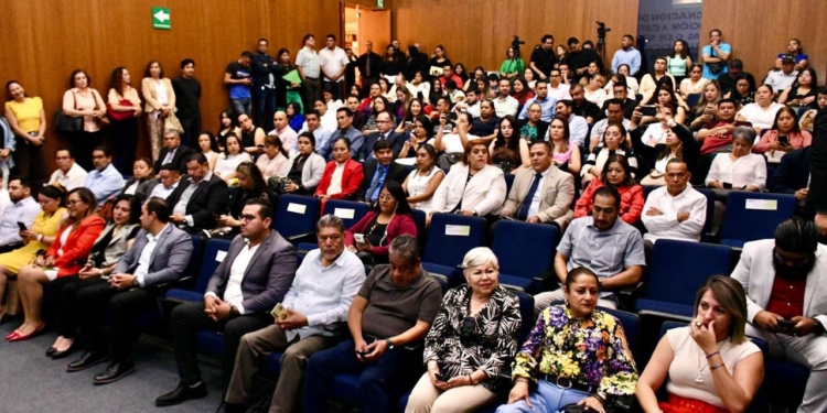 RECONOCEN A MÁS DE 60 DOCENTES POR SU PROMOCIÓN EN EDUCACIÓN BÁSICA
