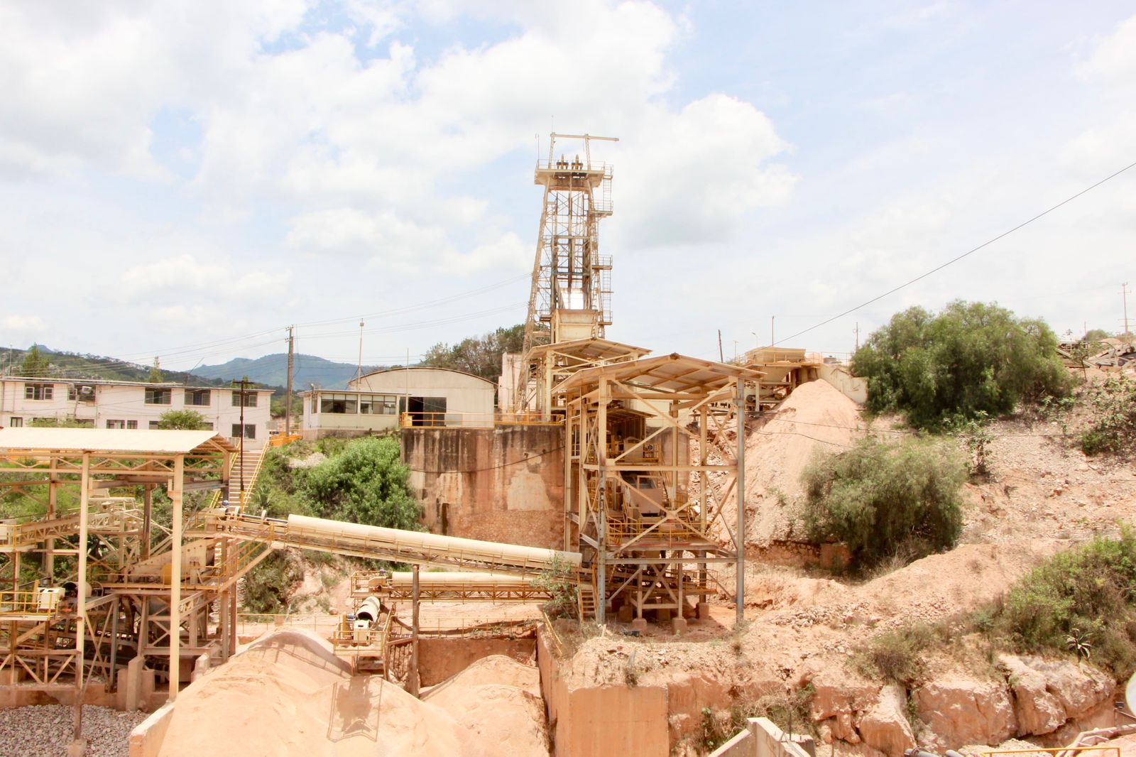 SAN LUIS POTOSÍ SIN LÍMITES EN LA PRODUCCIÓN DE FLUORITA