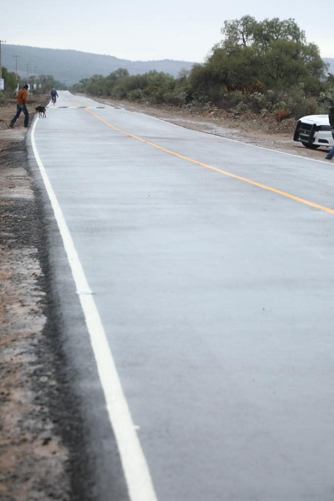 RICARDO GALLARDO SE REÚNE CON ALCALDES PARA IMPULSAR MÁS OBRAS