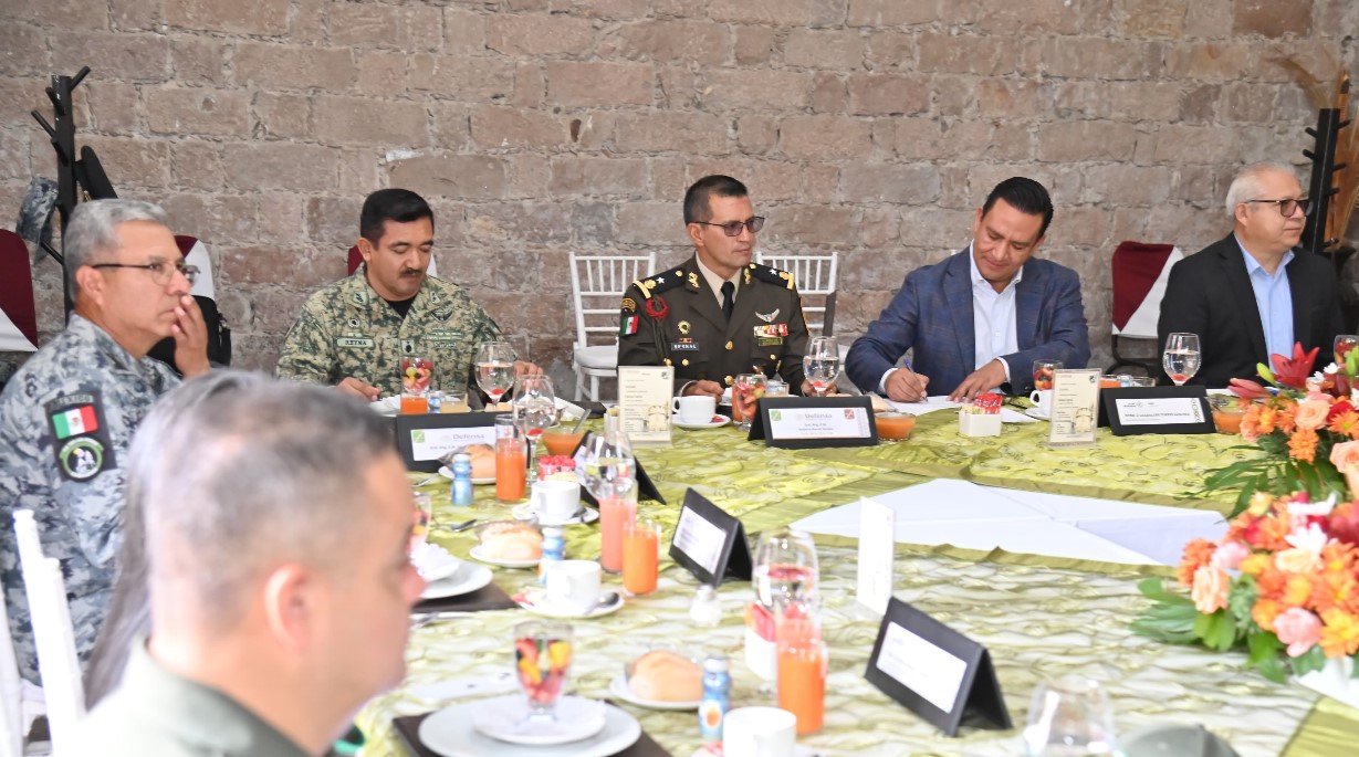 TRABAJO COORDINADO POR LA PAZ Y ESTABILIDAD EN SAN LUIS POTOSÍ