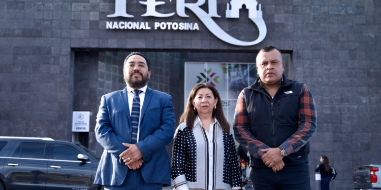 FISCAL GENERAL INSTRUYE ATENCIÓN PERMANENTE DURANTE LA FENAPO 2025