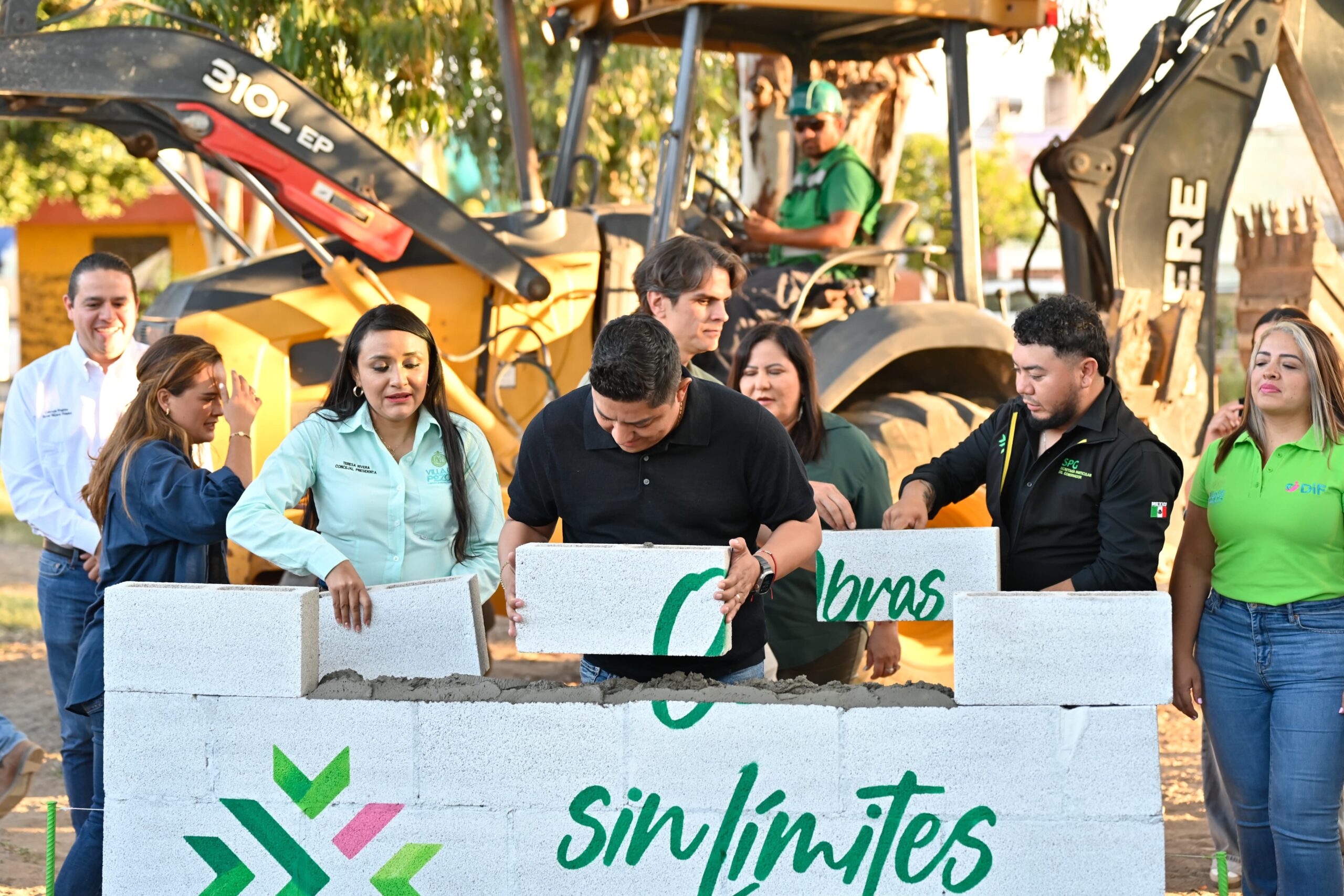 RICARDO GALLARDO LLEVA MÁS OBRA DE INFRAESTRUCTURA A VILLA DE POZOS