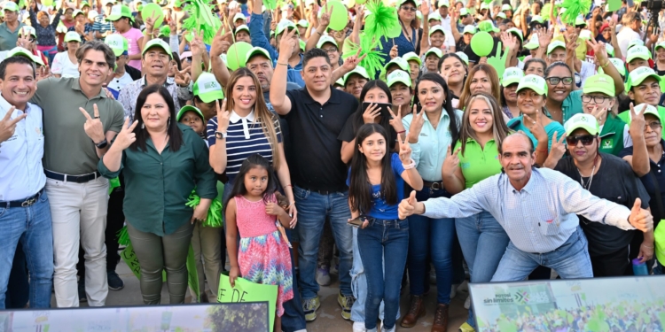 RICARDO GALLARDO LLEVA MÁS OBRA DE INFRAESTRUCTURA A VILLA DE POZOS