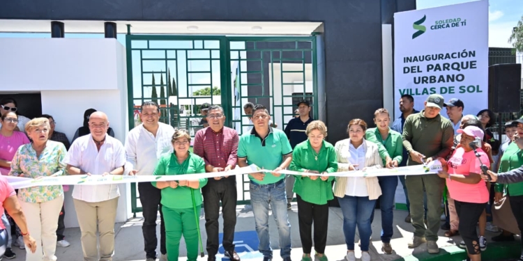 RICARDO GALLARDO ENTREGA ÁREA DEPORTIVA A FAMILIAS DE 3 MUNICIPIOS