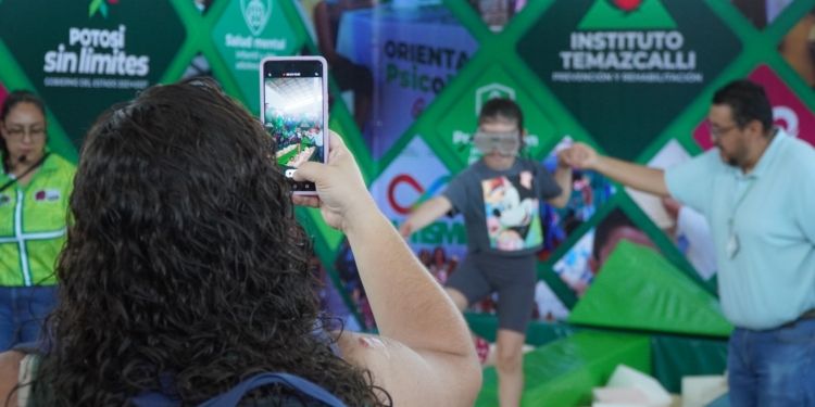 MÁS DE MIL PERSONAS RECIBEN ATENCIÓN EN SALUD MENTAL EN STAND DE TEMAZCALLI