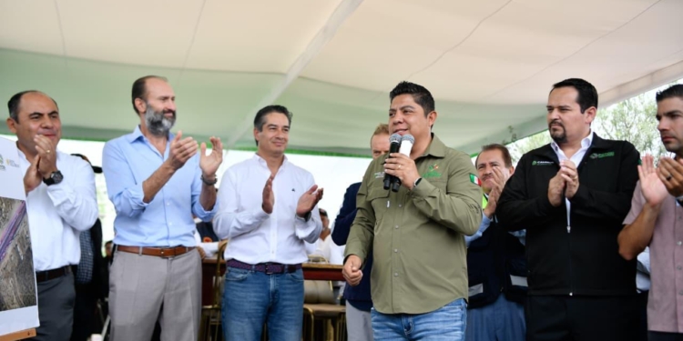 EMPRESARIOS RECONOCEN DETONACIÓN DE LA MOVILIDAD EN EL ESTADO EN CONDICIONES DE PAZ Y TRANQUILIDAD