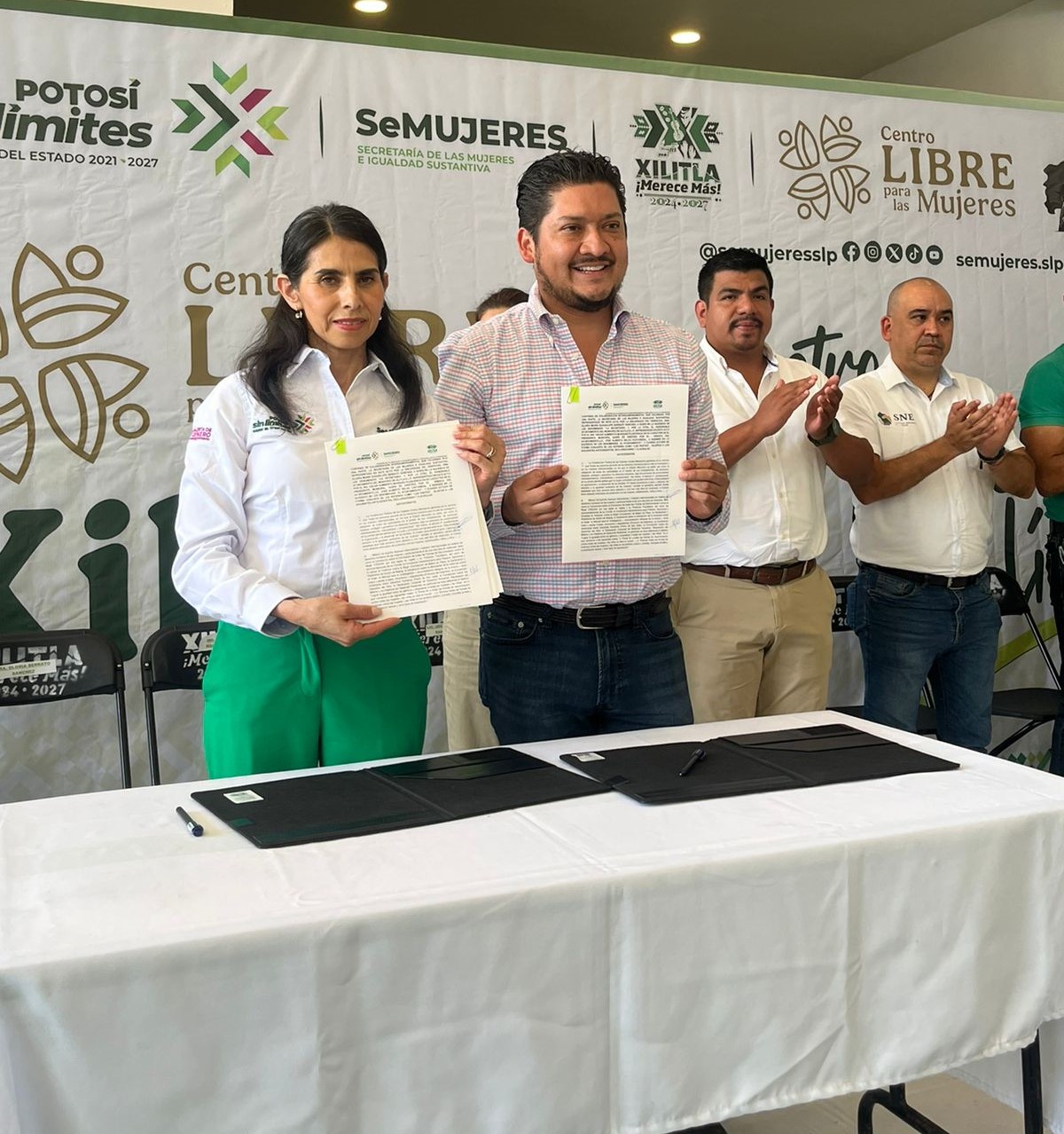 ESTADO FIRMA ACUERDOS CON MUNICIPIOS PARA FORTALECER APOYO A LAS MUJERES