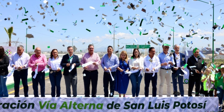 RICARDO GALLARDO LE CUMPLE A POTOSINOS AL ENTREGAR VÍA ALTERNA