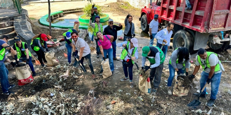 GOBIERNO ESTATAL RECOLECTA MÁS DE 12 TONELADAS DE RESIDUOS DEL RÍO ESPAÑITA
