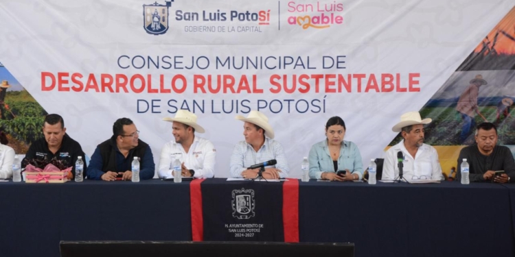 Estímulos y respaldo del Gobierno de la Capital al campo para consolidar el desarrollo rural