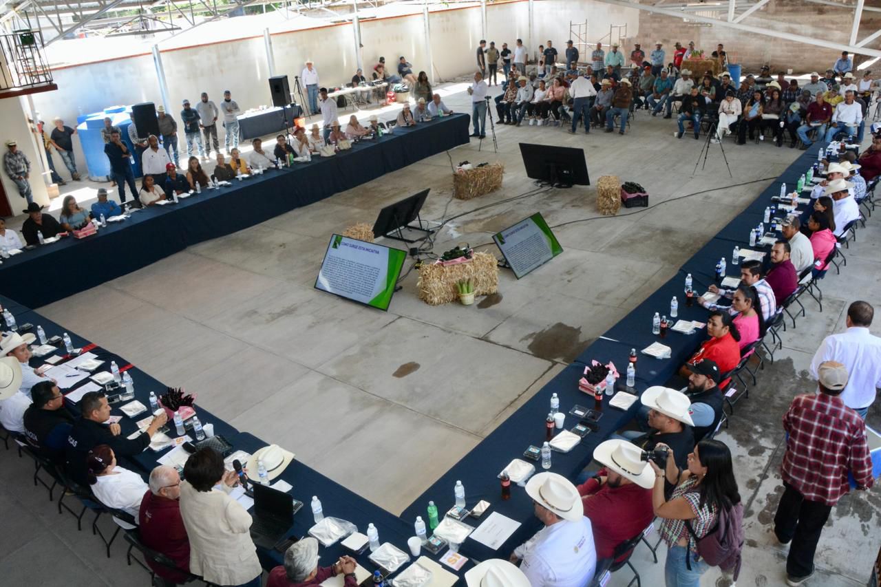 Estímulos y respaldo del Gobierno de la Capital al campo para consolidar el desarrollo rural