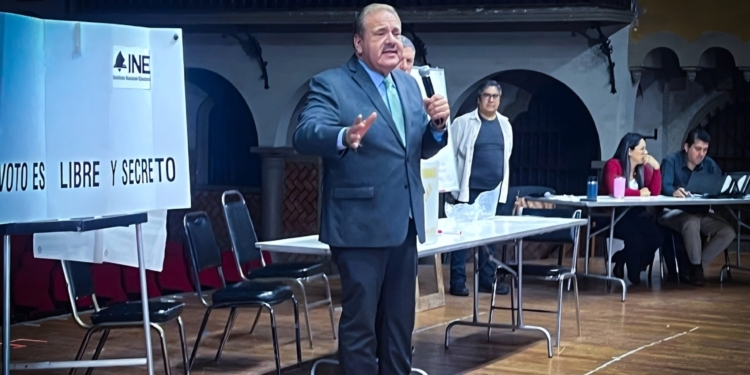 BOLETÍN INFORMATIVO 30 DE SEPTIEMBRE DE 2025.   VOTACIÓN DEMOCRÁTICA LA ELECCIÓN DEL DIRECTOR DE LA ORQUESTA.