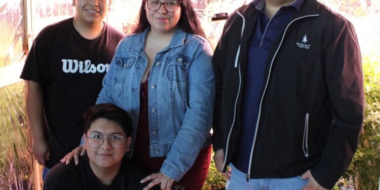 ESTUDIANTES DESARROLLAN INNOVADOR SISTEMA DE CULTIVO DE PRECISIÓN