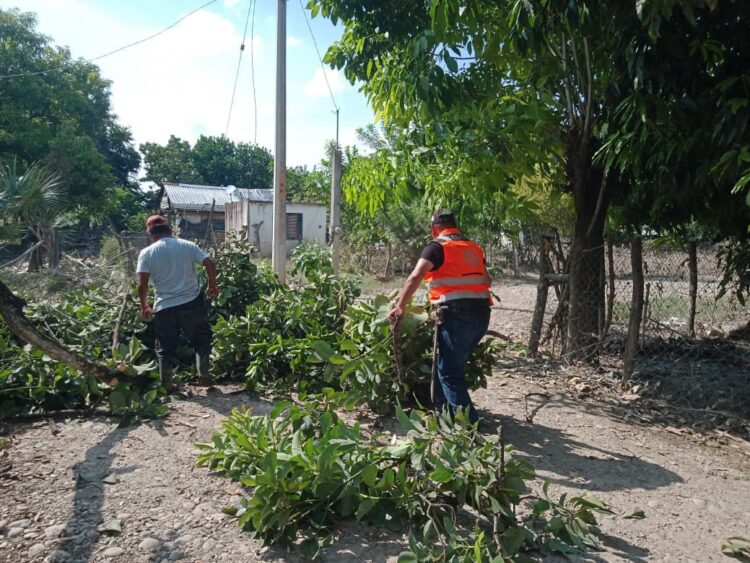 GOBIERNO ESTATAL FORTALECE AYUDA A FAMILIAS AFECTADAS EN LA HUASTECA