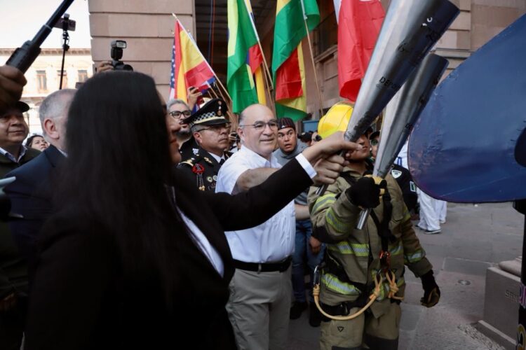 Inaugura el Alcalde Enrique Galindo los XII Juegos Latinoamericanos de Policías y Bomberos