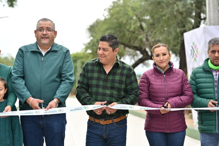 RICARDO GALLARDO BRINDA APOYO SIN LÍMITES A LAGUNILLAS Y SUS COMUNIDADES