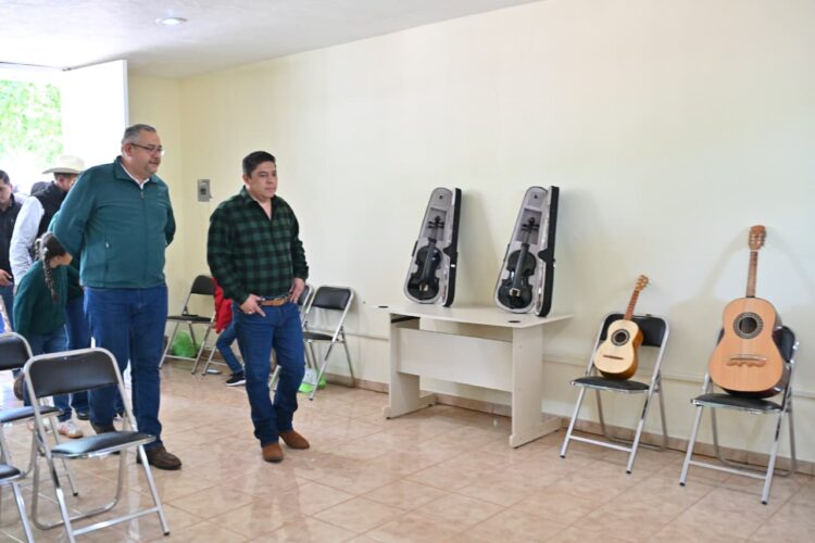 RICARDO GALLARDO BRINDA APOYO SIN LÍMITES A LAGUNILLAS Y SUS COMUNIDADES