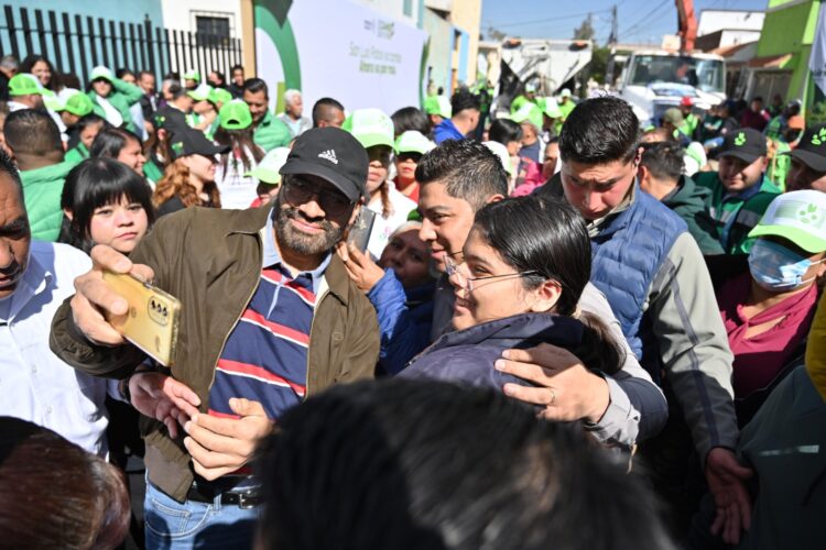 RICARDO GALLARDO ENCHULA LA COLONIA PROVIDENCIA