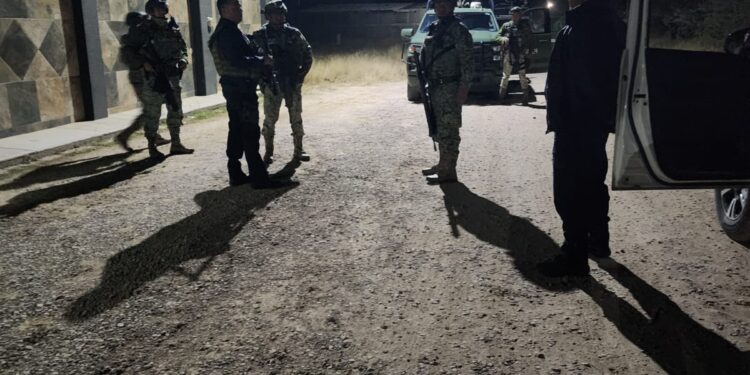 ATIENDEN REPORTE POR PRESUNTAS D3T0N4CI0N3S DE 4RM4 DE FUEGO EN LAGUNA DE SAN VICENTE