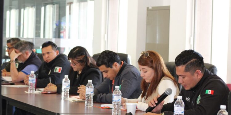 👮🏻‍♂️🫡La proximidad con la población se fortalece a través de acciones firmes y permanentes que realiza diariamente la #GuardiaCivilEstatal.