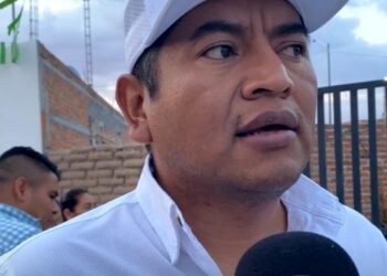 ENTREGAN CALLES Y APOYOS SOCIALES EN BLEDOS, VILLA DE REYES