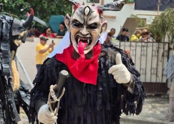 LOS DIABLOS DE LA HUASTECA POTOSINA LLEGAN AL CENTRO HISTÓRICO