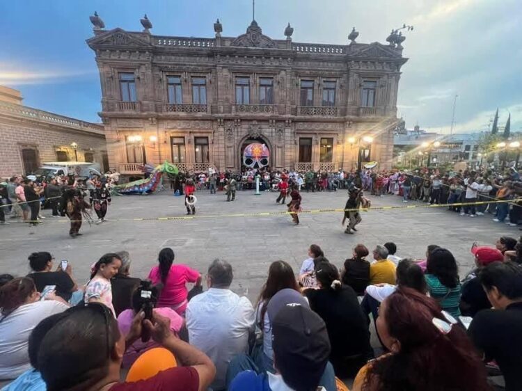 LOS DIABLOS DE LA HUASTECA POTOSINA LLEGAN AL CENTRO HISTÓRICO