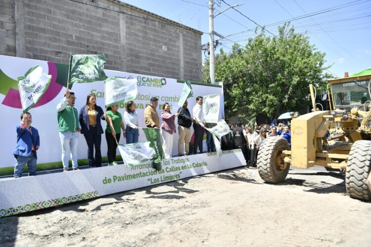 RICARDO GALLARDO ARRANCA PAVIMENTACIÓN TOTAL DE CALLES EN COLONIA LOS LIMONES