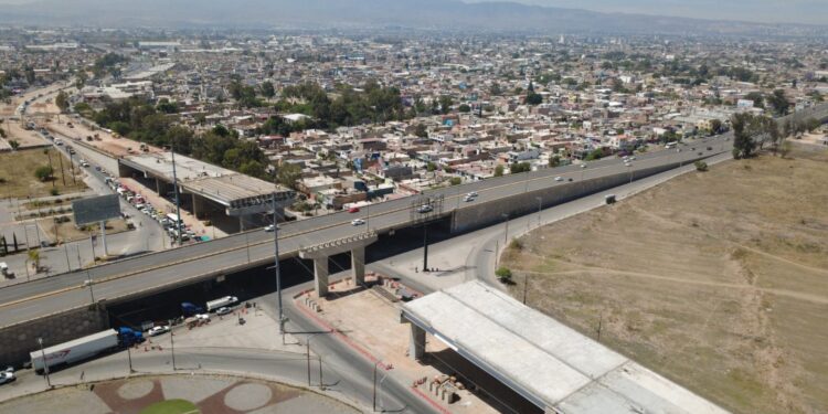 CIERRES VIALES POR IZADO DE TRABES EN VALLE DE LOS FANTASMAS Y CIRCUITO POTOSÍ