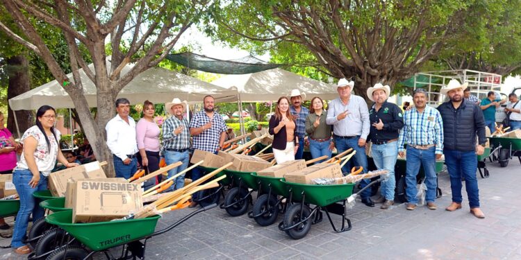 ESTADO FORTALECE AL CAMPO EN LA ZONA MEDIA