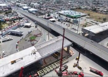 CONTINÚAN CIERRES VIALES POR MONTAJE DE TRABES EN PUENTE BULEVAR VALLE DE LOS FANTASMAS