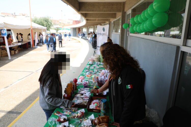 GOBIERNO ESTATAL IMPULSA REINSERCIÓN SOCIAL CON PRODUCCIÓN Y VENTA DE ARTESANÍAS