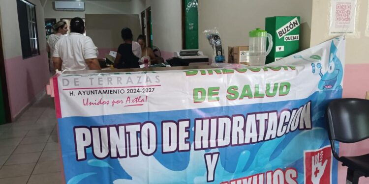 GOBIERNO ESTATAL REFUERZA PREVENCIÓN CON PUNTOS DE HIDRATACIÓN EN LA HUASTECA