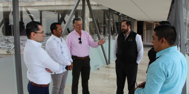 SAN LUIS FORTALECE SALUD Y ECONOMÍA CON PROYECTOS DE ALTA ESPECIALIDAD