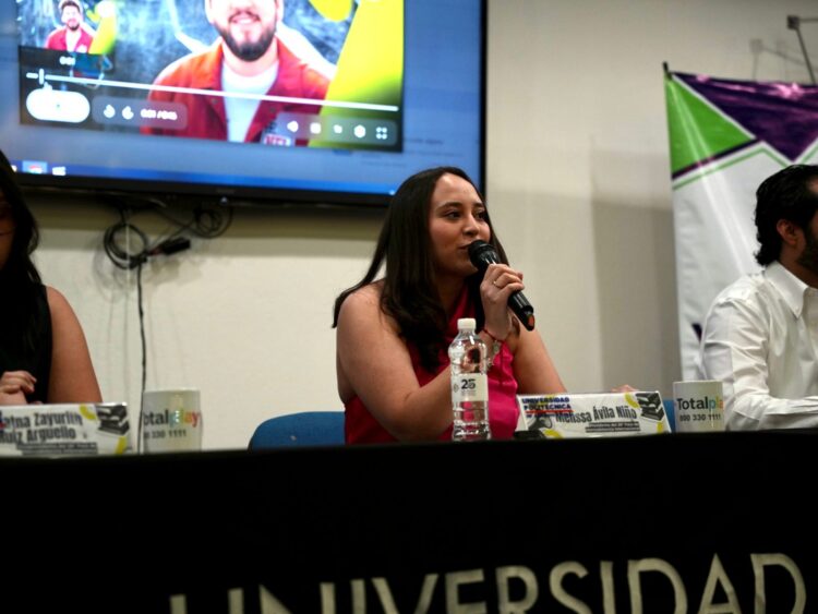 UNIVERSIDAD POLITÉCNICA IMPULSA FORO DE MERCADOTECNIA INTERNACIONAL
