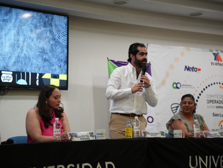 UNIVERSIDAD POLITÉCNICA IMPULSA FORO DE MERCADOTECNIA INTERNACIONAL