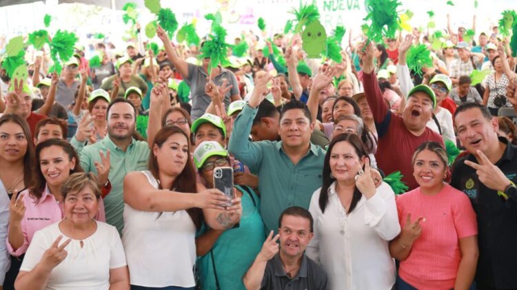 RICARDO GALLARDO FESTEJA A NIÑEZ DE VILLA DE POZOS CON JUGUETES Y NUEVA ÁREA RECREATIVA