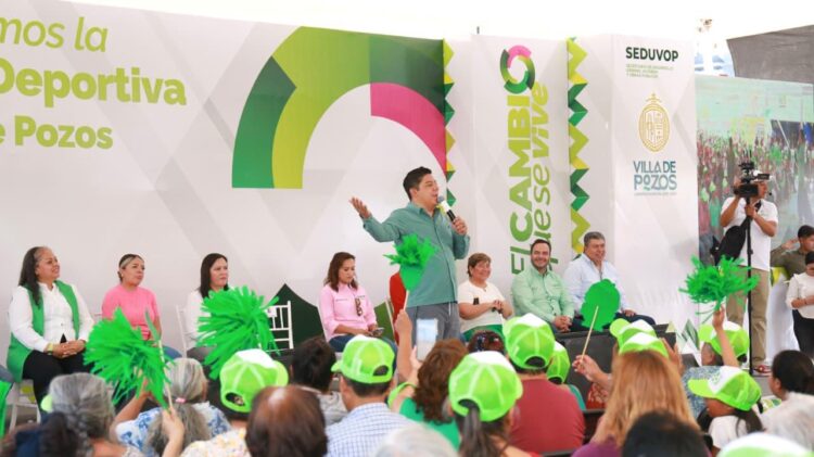 RICARDO GALLARDO FESTEJA A NIÑEZ DE VILLA DE POZOS CON JUGUETES Y NUEVA ÁREA RECREATIVA