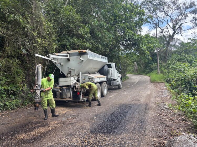 ESTADO FORTALECE MANTENIMIENTO DE CAMINOS
