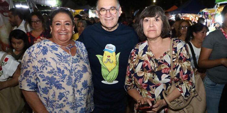Gran festejo a madres potosinas, ofrecen Alcalde Enrique Galindo y Estela Arriaga