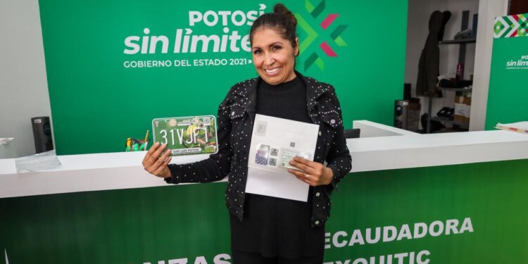 MOTOCICLISTAS SE ACTUALIZAN CON PLACAS MUNDIALISTAS