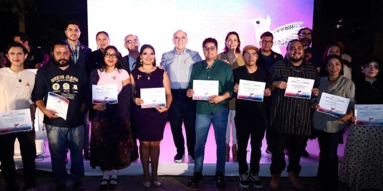 Estímulo y reconocimiento del Alcalde Galindo a la comunidad artística potosina