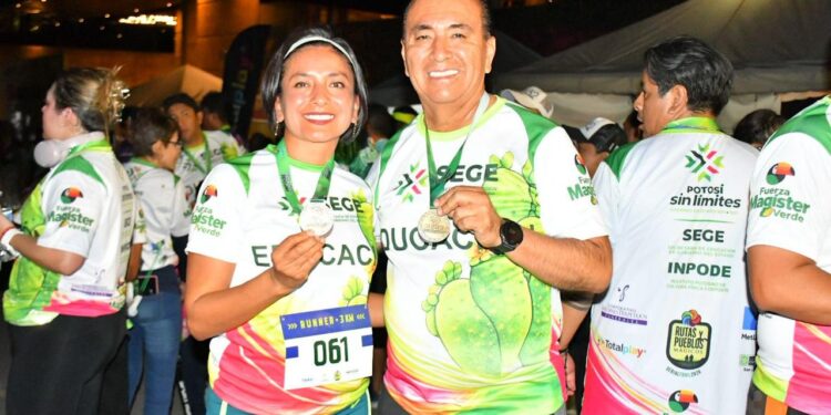 HISTÓRICA FIESTA DEPORTIVA VIVIÓ EL MAGISTERIO POTOSINO CON QUINTA CARRERA ATLÉTICA